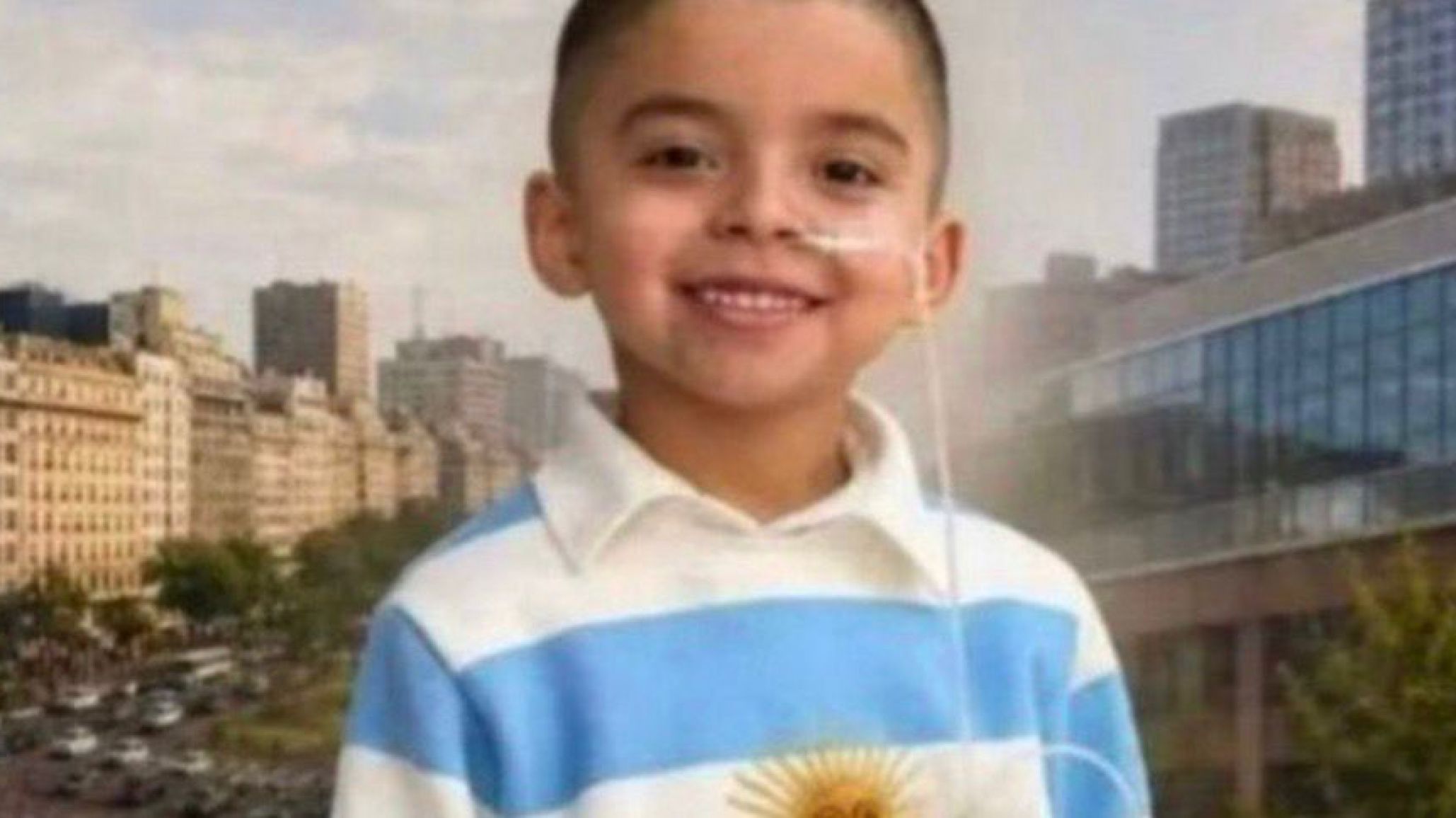 Lanzaron una campaña para ayudar a Isaías, el niño comodorense que busca una evaluación médica en Estados Unidos