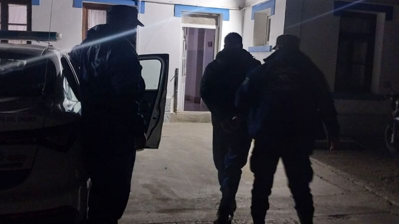Violencia familiar en Km 5: detuvieron a un hombre tras una denuncia por agresión en Comodoro