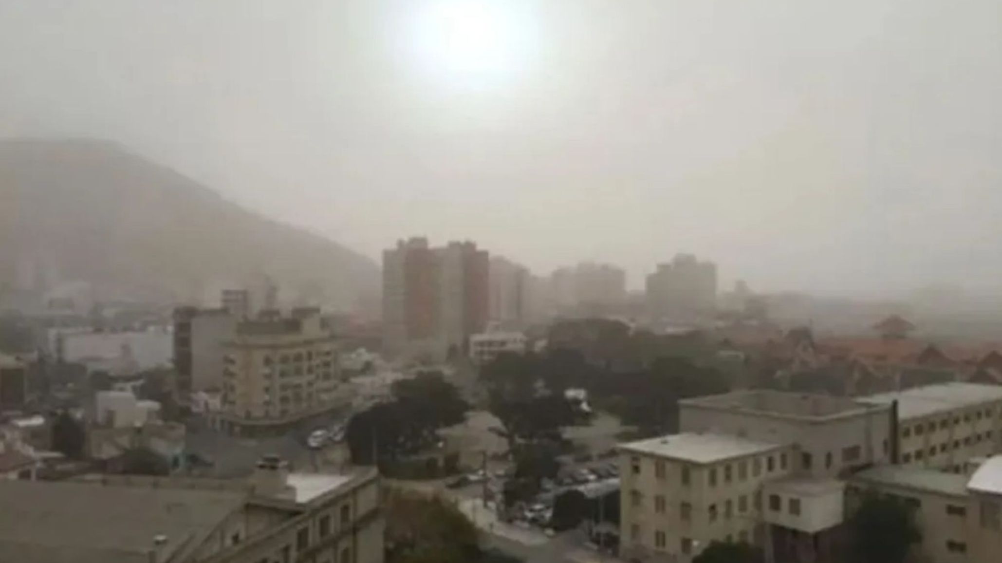 Comodoro Rivadavia: domingo del Día del Padre con chaparrones, viento fuerte y ráfagas de hasta 60 km/h