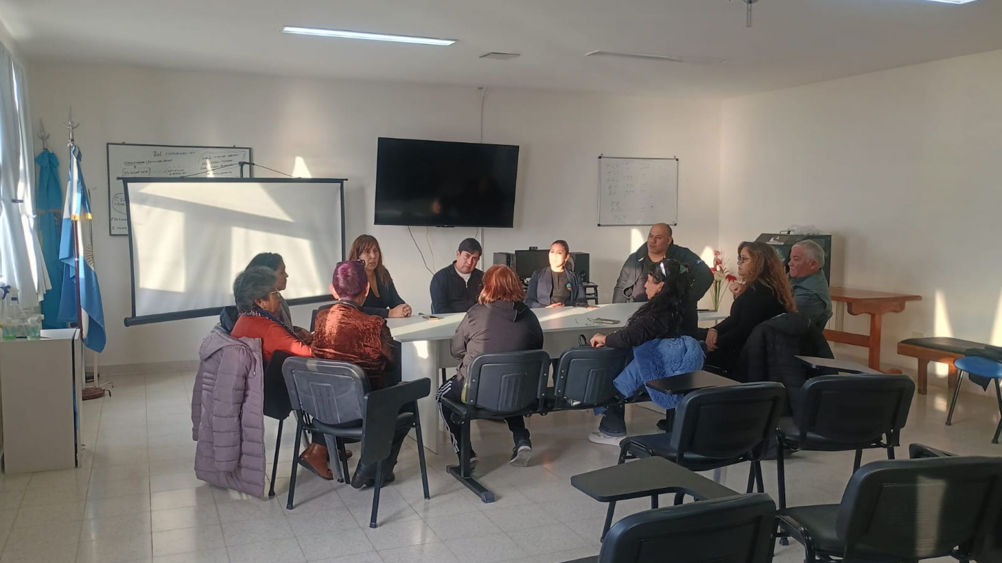 Vecinalistas de Zona Norte se reunieron con autoridades del Hospital Zonal Alvear