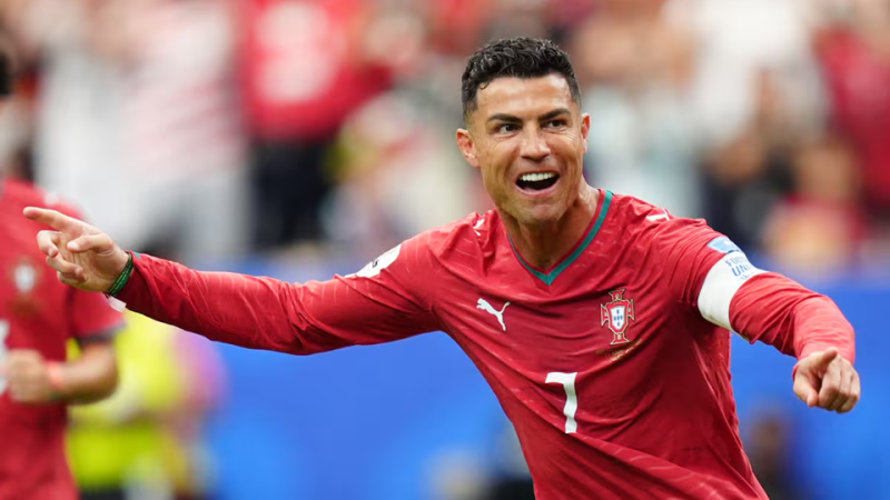 Con un Cristiano Ronaldo histórico, Portugal aplastó 5 a 0 a Uzbekistán