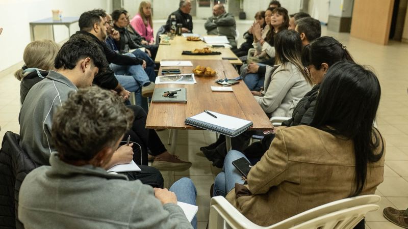 Vecinalistas del sur reclaman un plan permanente para las calles: "Hace dos años y medio que venimos luchando por lo mismo"*