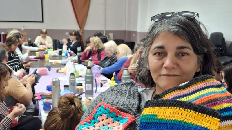 "Tejé Sí": convocan a una nueva jornada solidaria para confeccionar mantas destinadas al CABIN