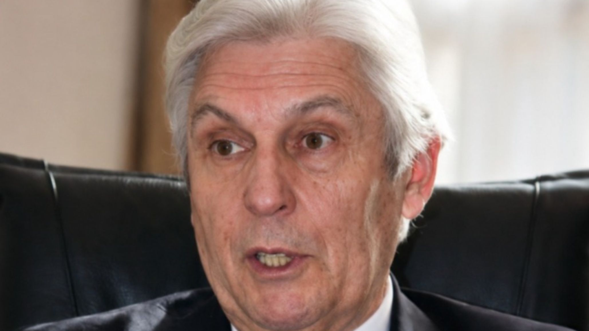 El constitucionalista Hughes cuestionó el proyecto que pretende sumar un organismo judicial: "Es costoso y no se sabe el beneficio"