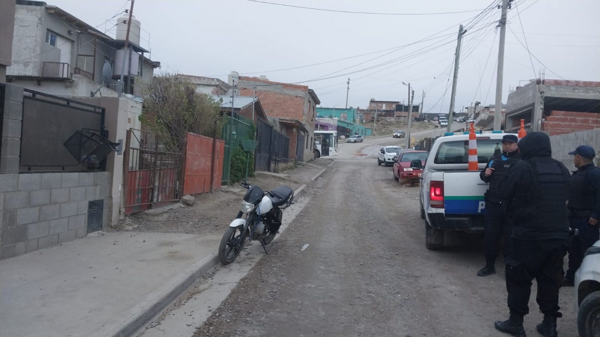 Secuestran una moto sin patente tras una fuga en un control policial en Comodoro Rivadavia