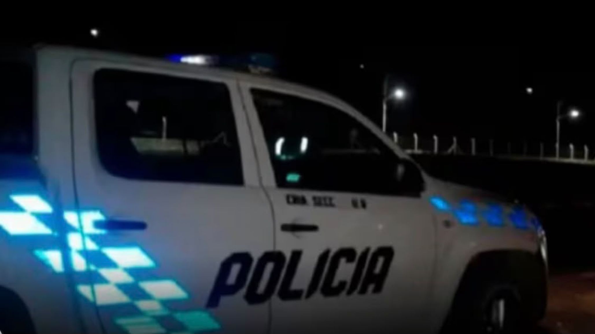 Golpeó, intentó estrangular y encerró a su pareja en el baño: terminó detenido