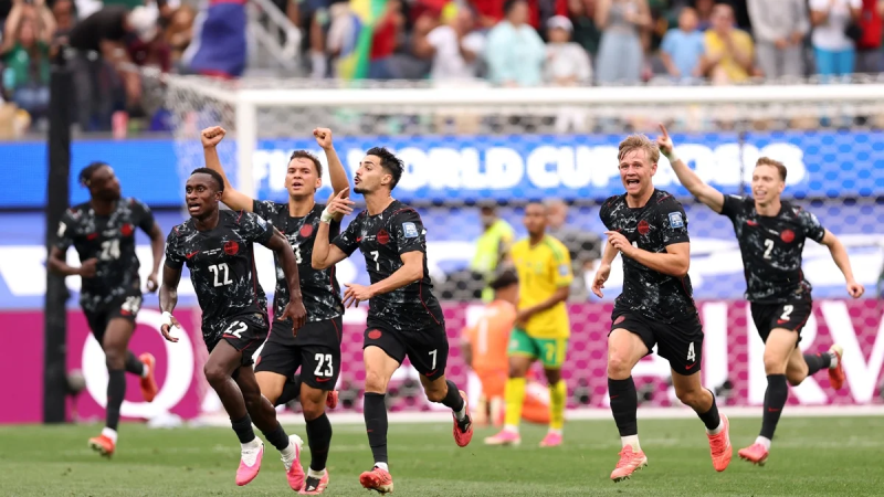 El anfitrión Canadá es el primer clasificado a 8vos de final del Mundial y hace historia