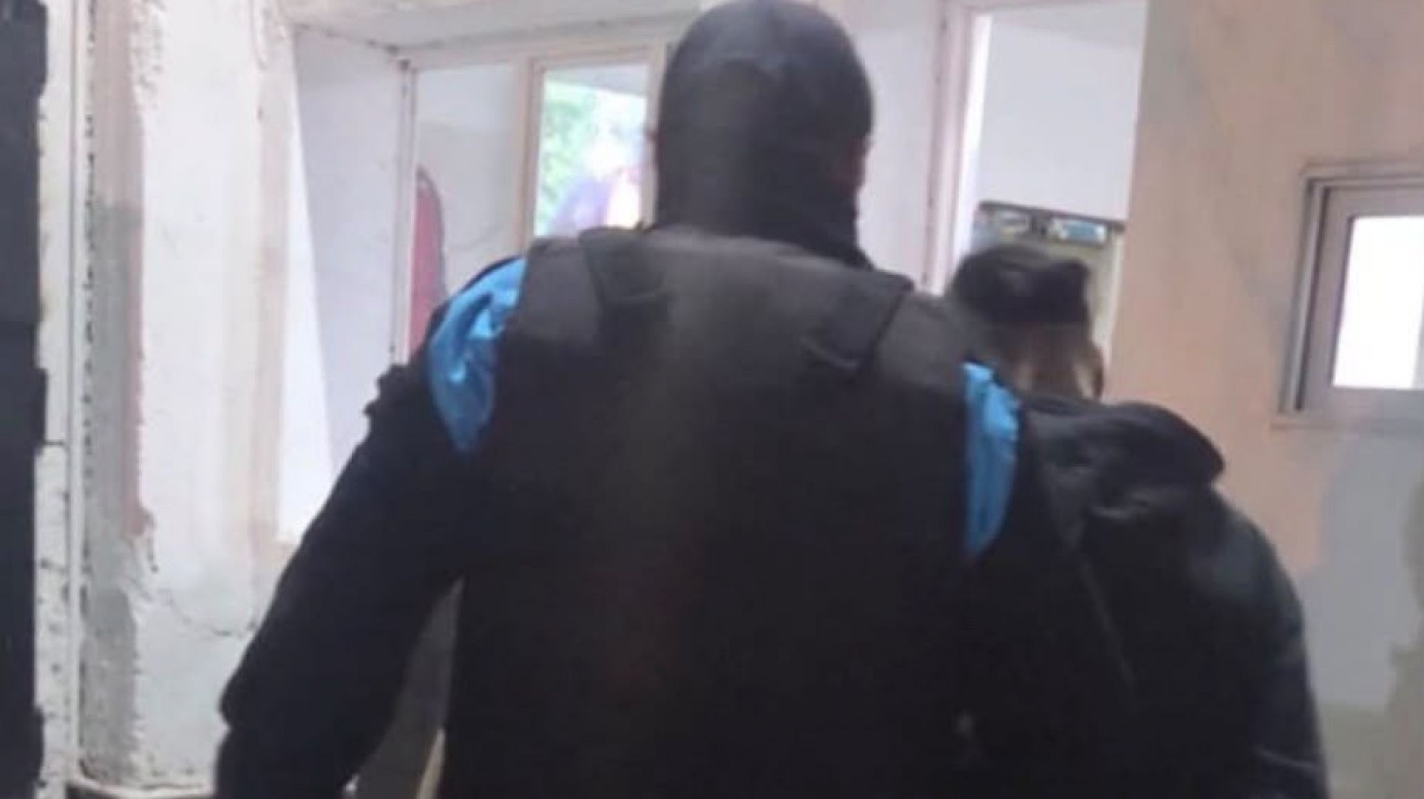 Lo descubrieron cuando salía de una empresa y terminó detenido.