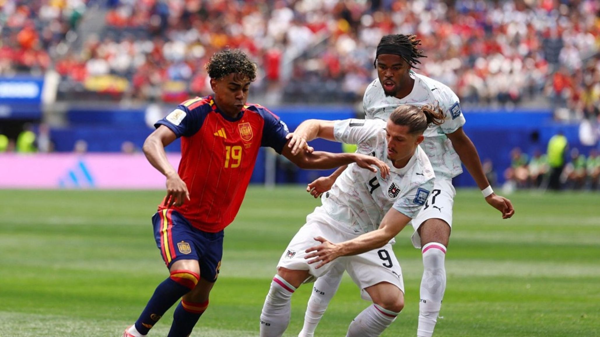 España se acordó que es candidato: 3-0 a Austria para pasar a octavos