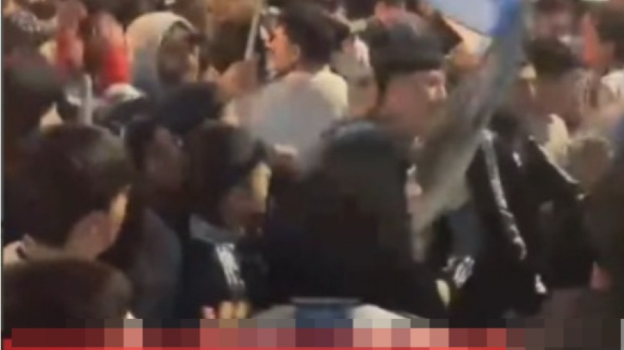 Los festejos por la clasificación de Argentina terminaron con una pelea en pleno centro de Comodoro