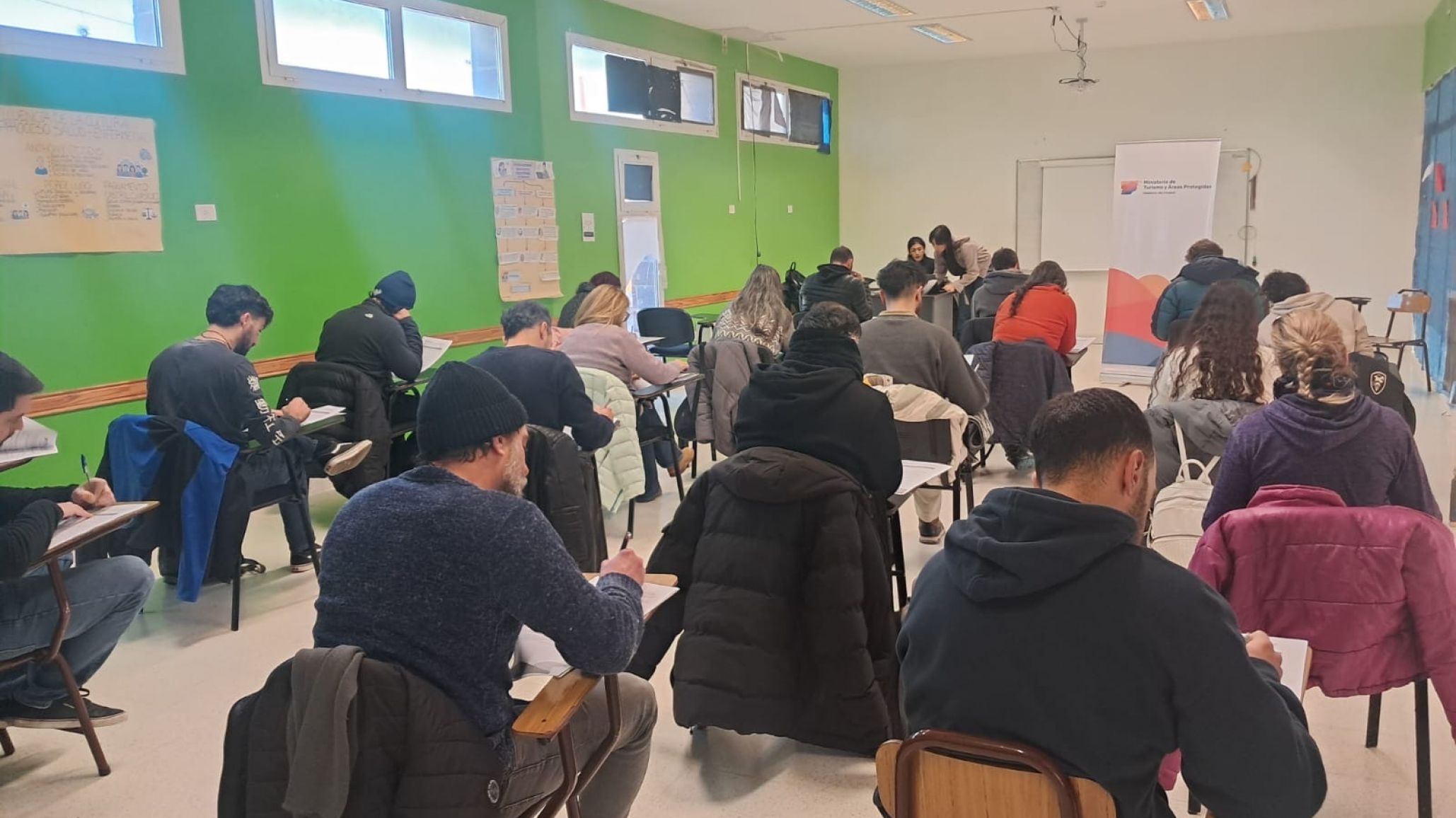 Más de 45 aspirantes rindieron la mesa de examen a idóneos en Turismo Aventura