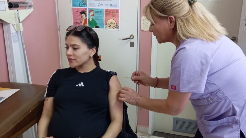 Más de 1.700 embarazadas se vacunaron en Chubut para proteger a sus bebés de la Bronquiolitis y la Neumonía