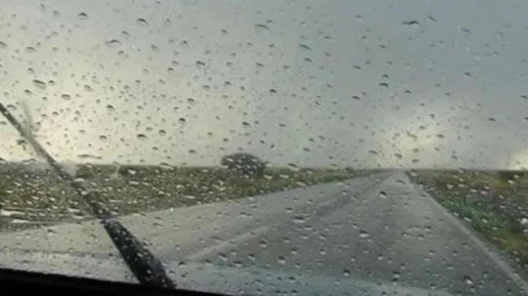 Alerta meteorológica en Chubut: Prevén lluvias intensas, acumulación de agua y posible caída de nieve