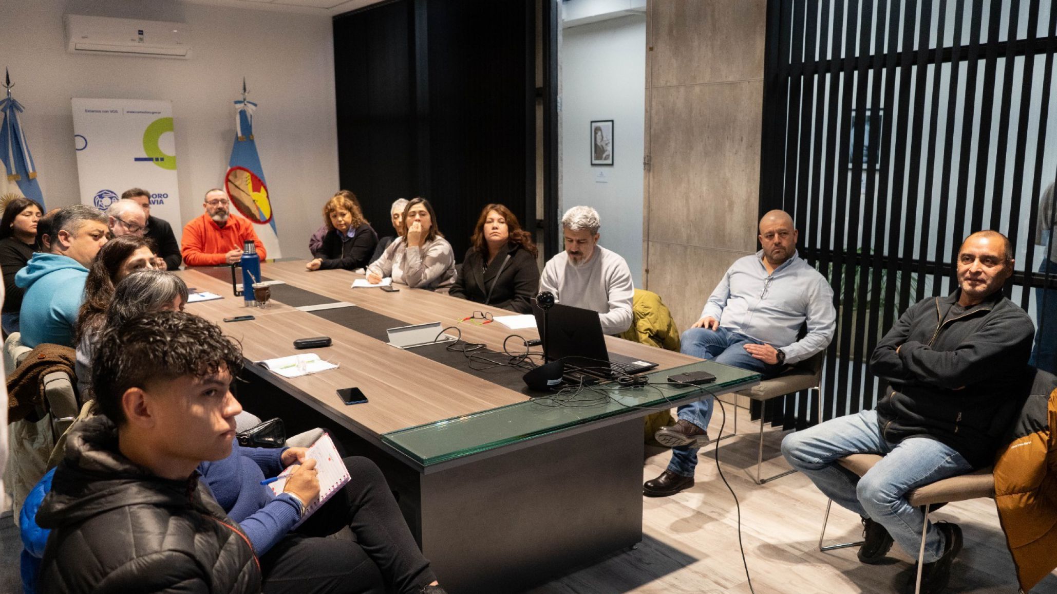 El Municipio brindó los avances del diagnóstico territorial a los vecinos afectados por el cerro Hermitte