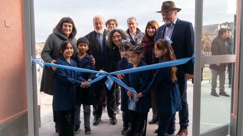 Othar inauguró la primera etapa de ampliación de la Escuela Municipal