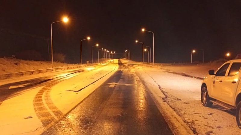 Advierten por nieve, calzada resbaladiza y baja visibilidad en la Ruta Nacional 259