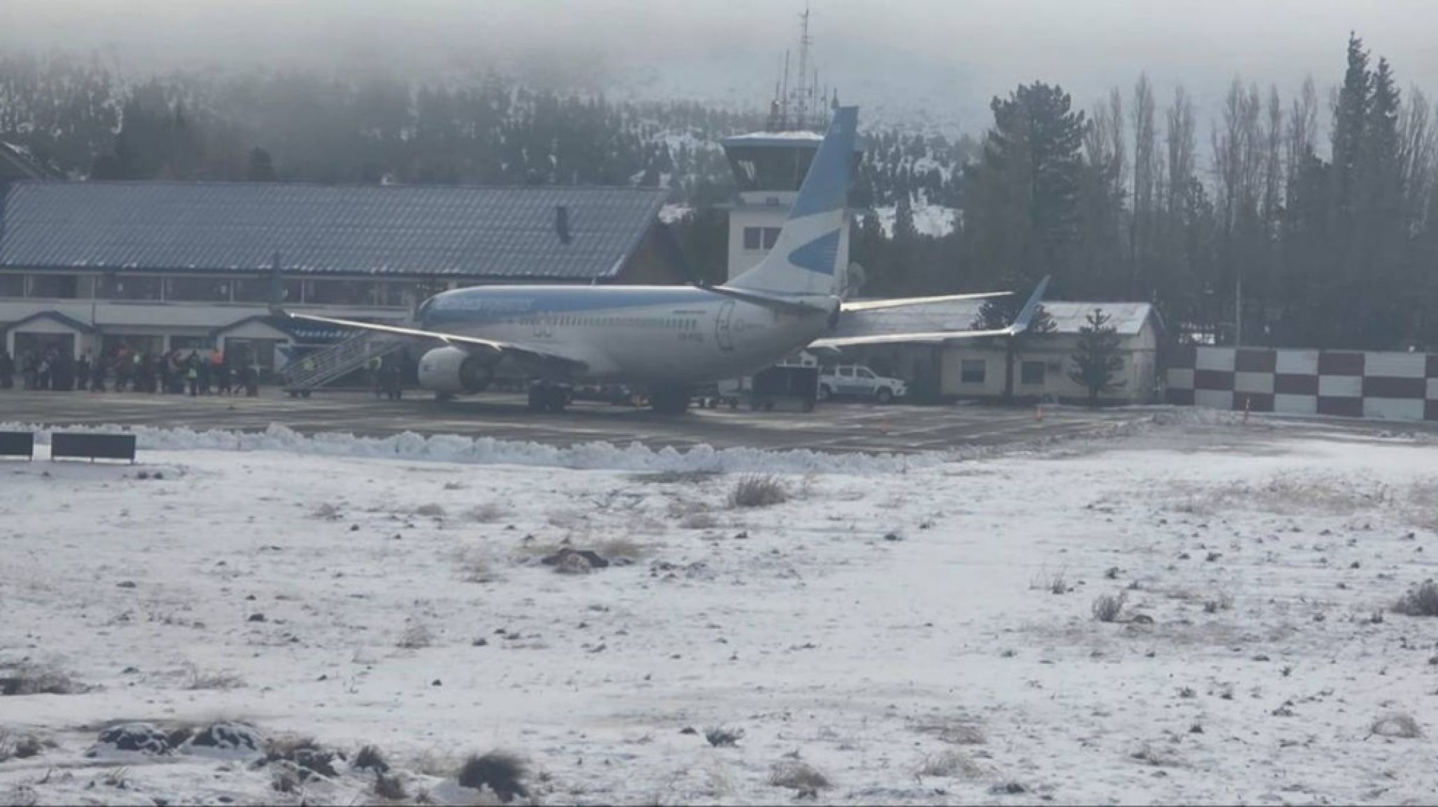 Chubut: demoras en los vuelos hacia Esquel por el cierre temporal del aeropuerto