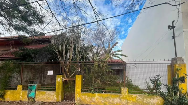 Entró a una casa para usurparla y encontró el cuerpo de un jubilado en avanzado estado de descomposición