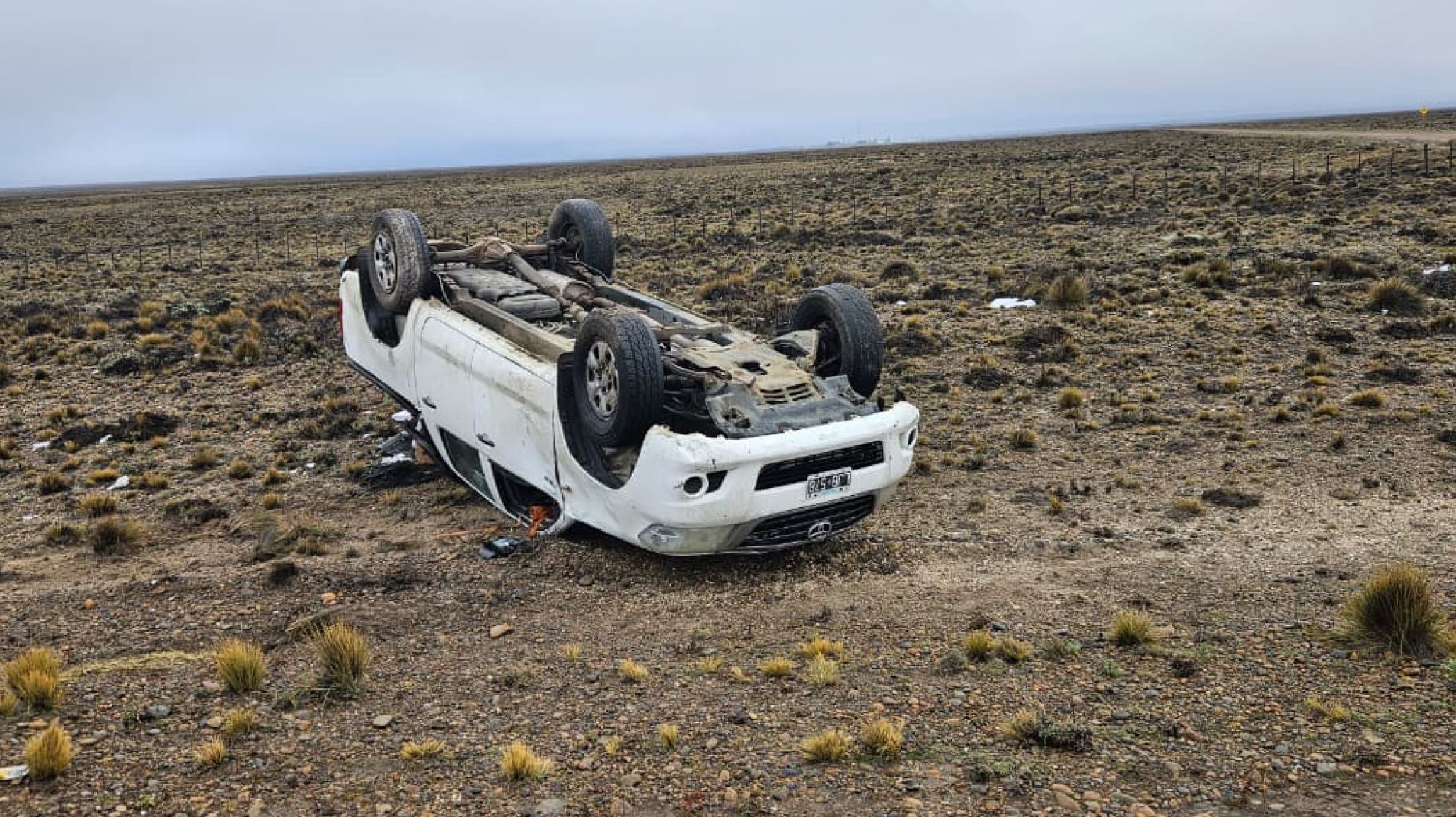 Una familia protagonizó un vuelco cerca de Pampa Salamanca