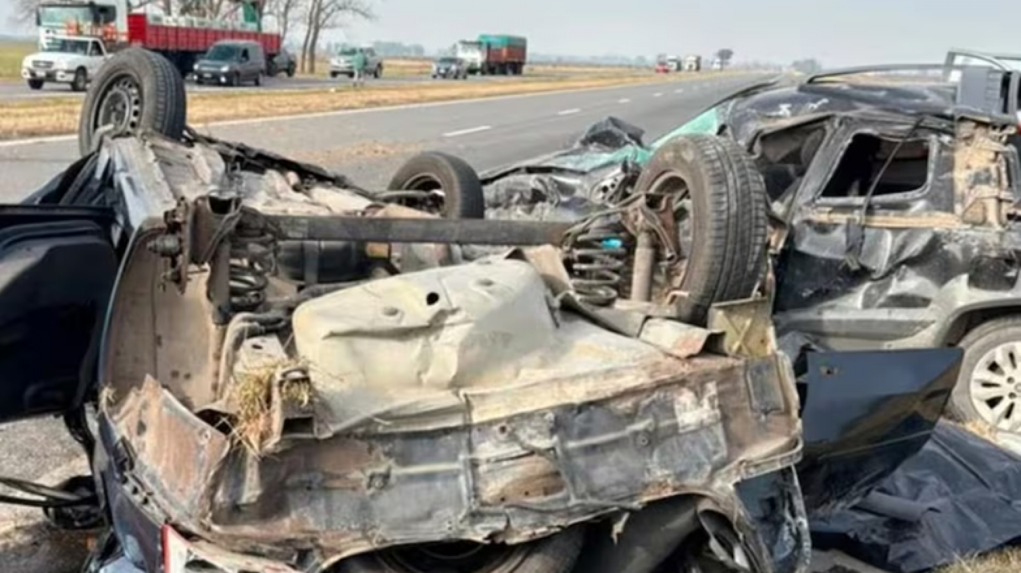 Tragedia en la Ruta 7: un choque múltiple dejó tres muertos, entre ellos un nene de 12 años