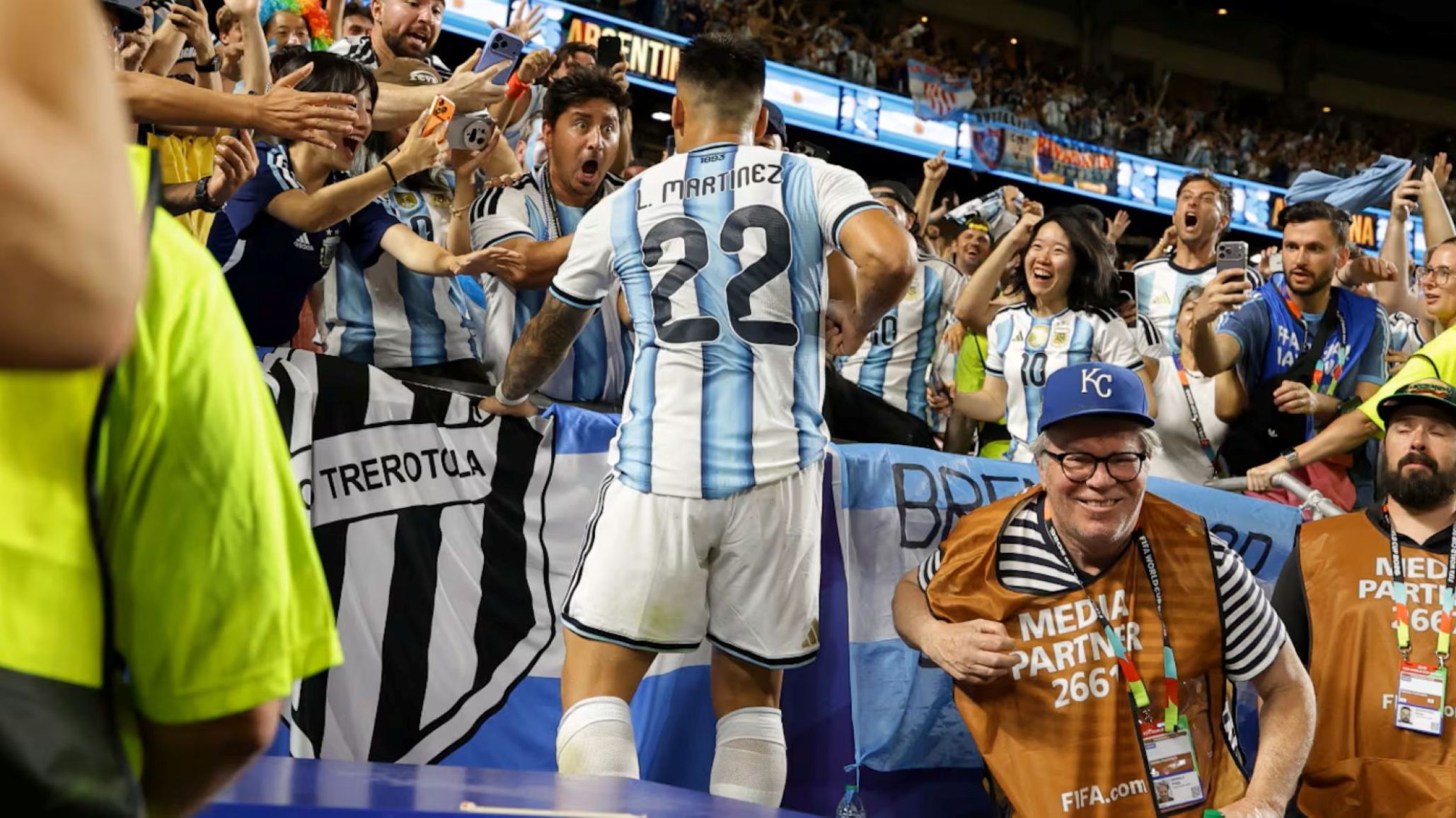 El festejo viral de Lautaro Martínez: una influencer captó desde la tribuna el momento más eufórico