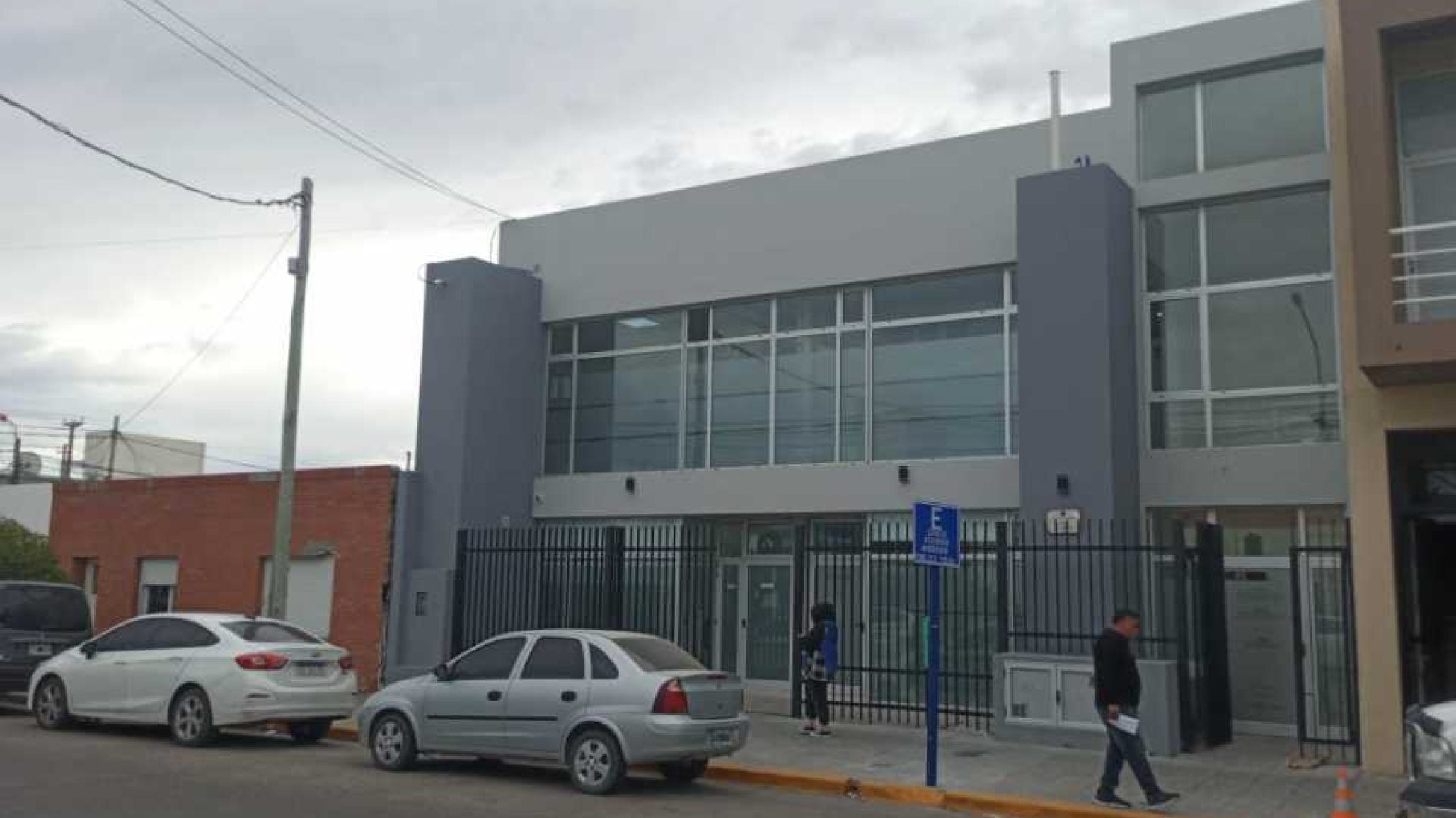 Detuvieron a un hombre en un control por portar un arma de guerra sin autorización