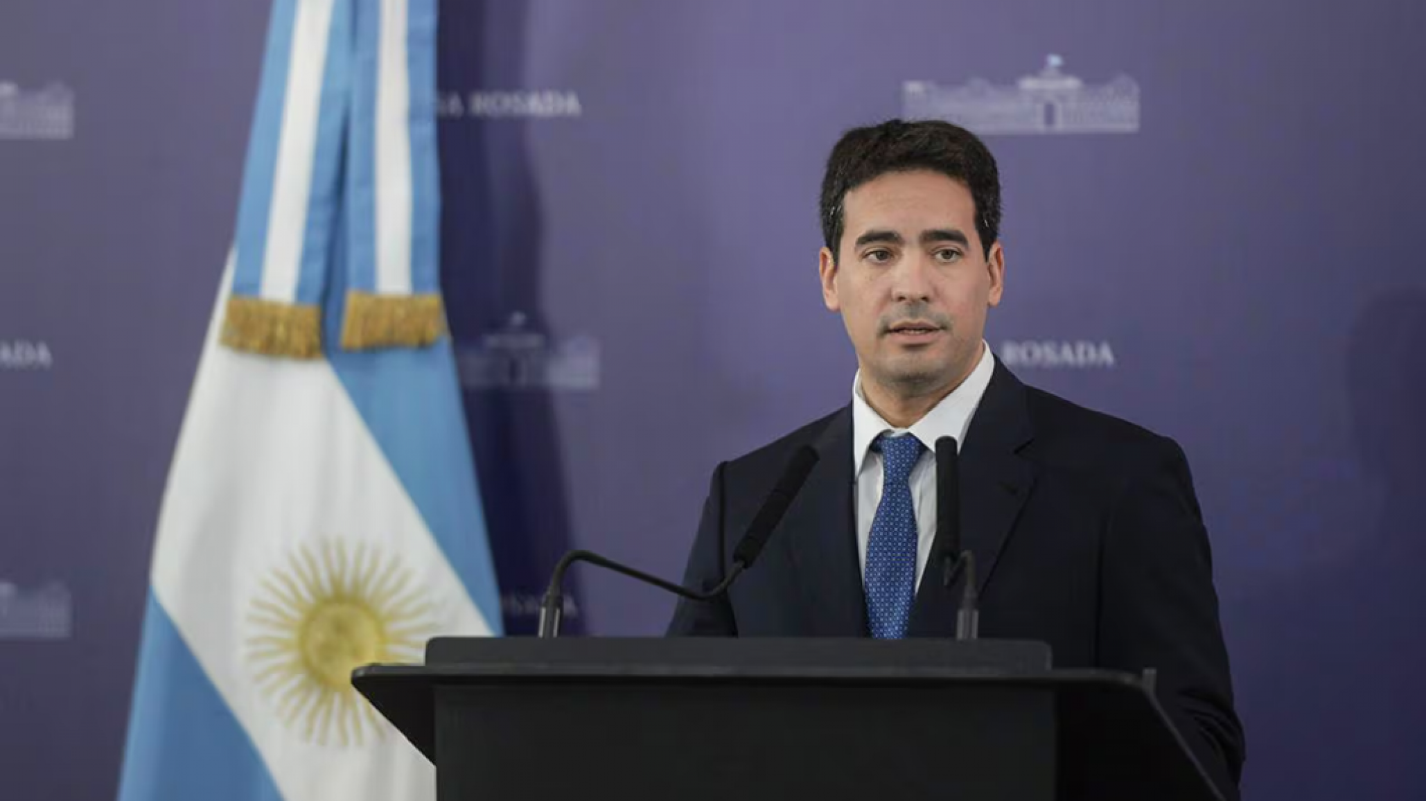 Para el vocero, la alta morosidad en el país es porque "la gente no sabe manejar sus propios ingresos"