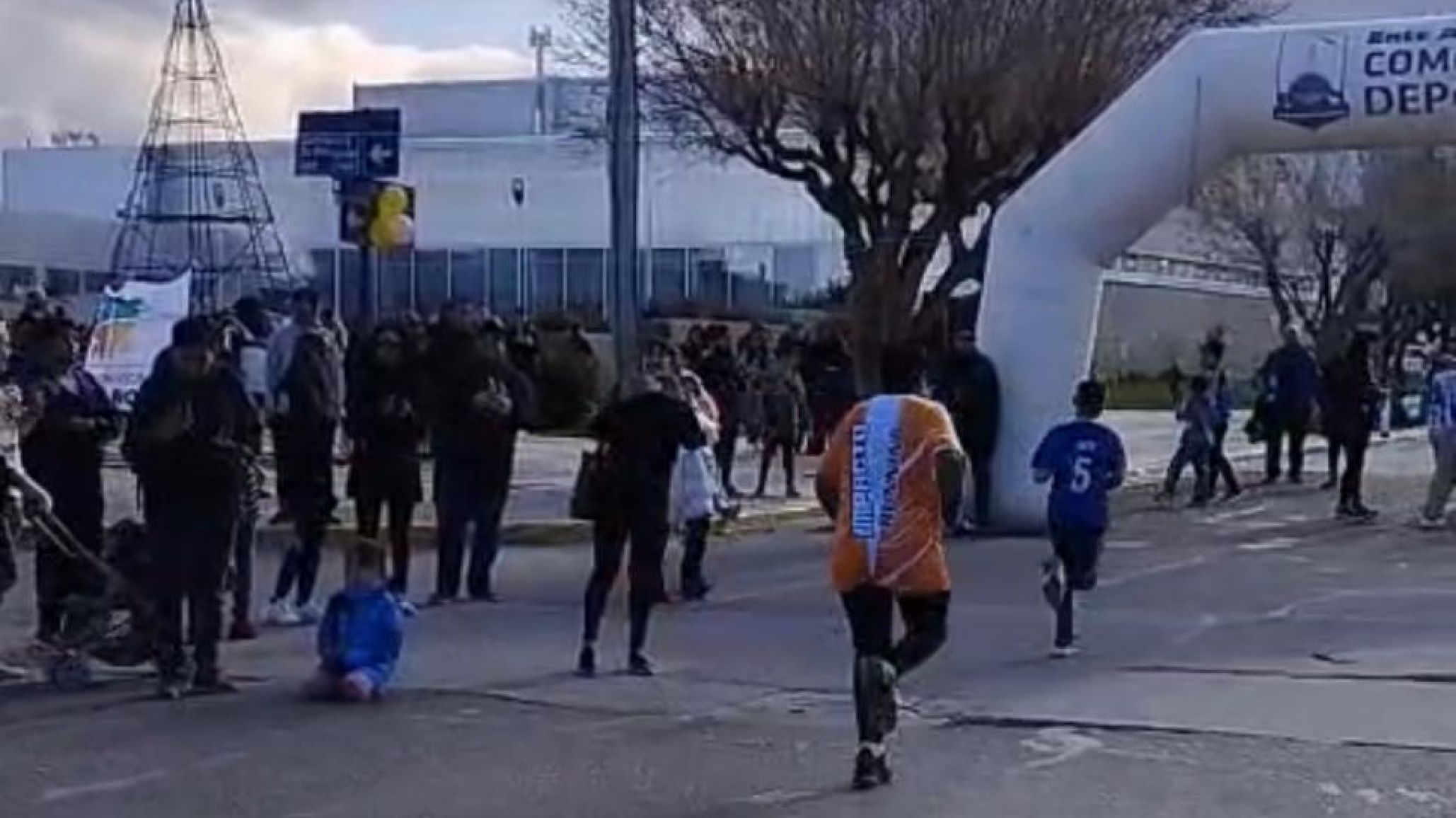 El Club Nehuen invita a una corrida solidaria para celebrar el Mes de las Infancias y ayudar a comedores