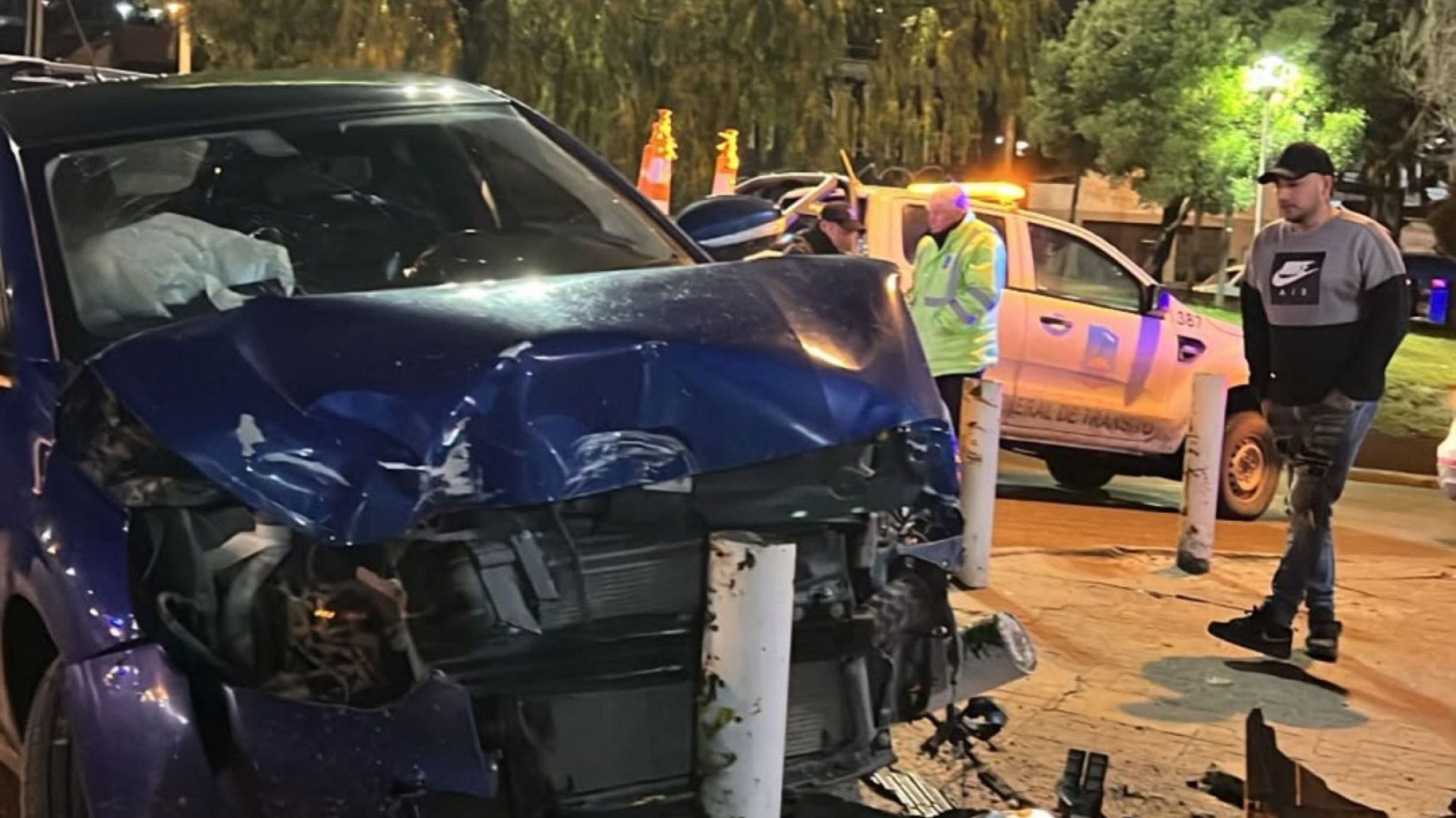 Accidente en Comodoro Rivadavia: dos mujeres resultaron heridas tras un choque en Rivadavia y Malvinas, uno de los conductores estaba alcoholizado