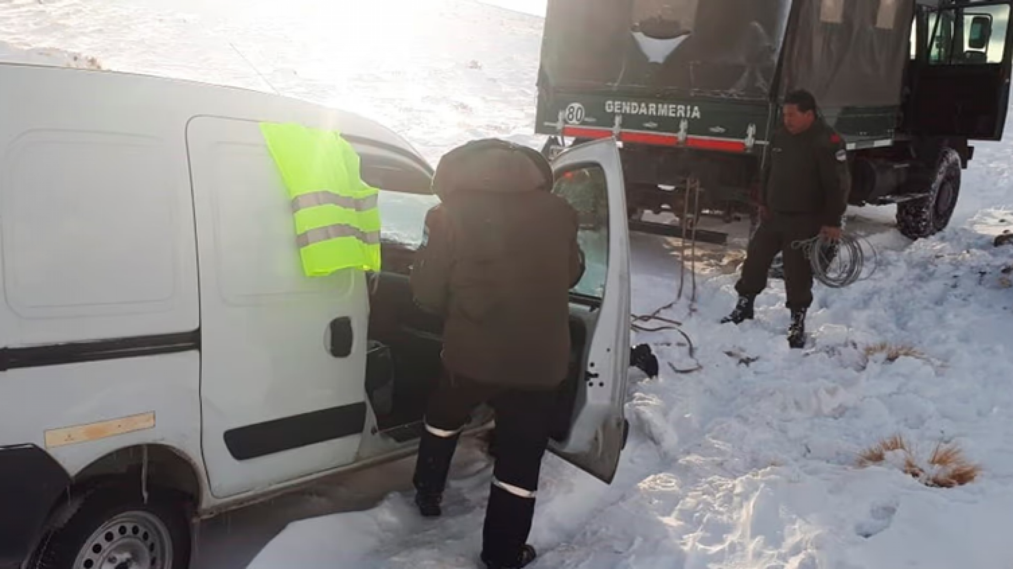 Mendoza: salvaron a 23 personas atrapadas por el temporal