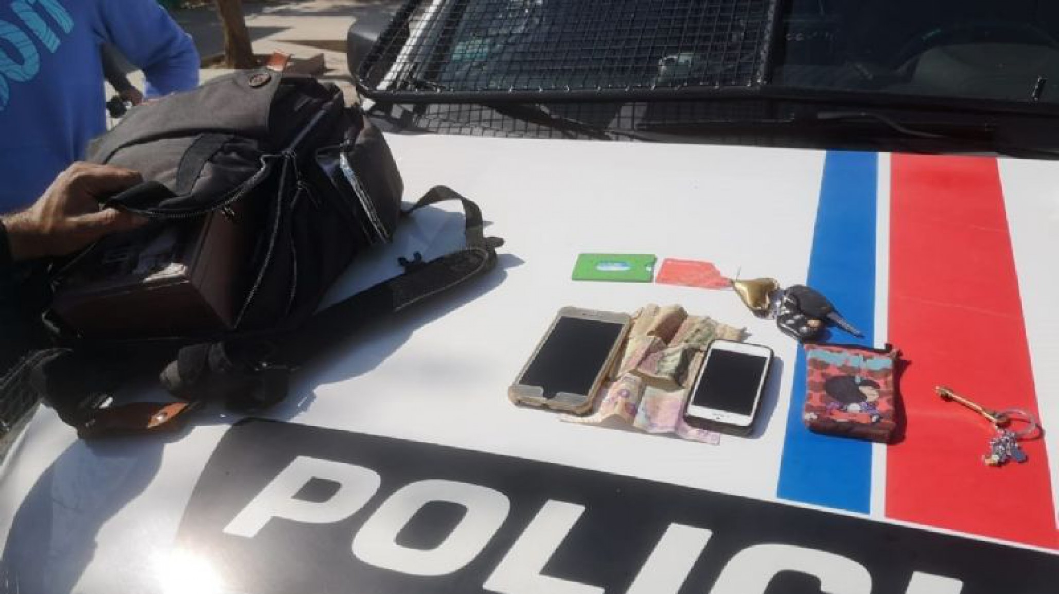 Violento robo: ingresó a un local con un cuchillo, amenazó a mujeres y bebés