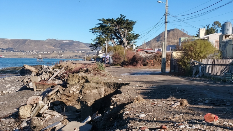 José Paredes advirtió que el avance del mar amenaza sectores críticos de Comodoro: "En pocos años podrían quedar inutilizables"