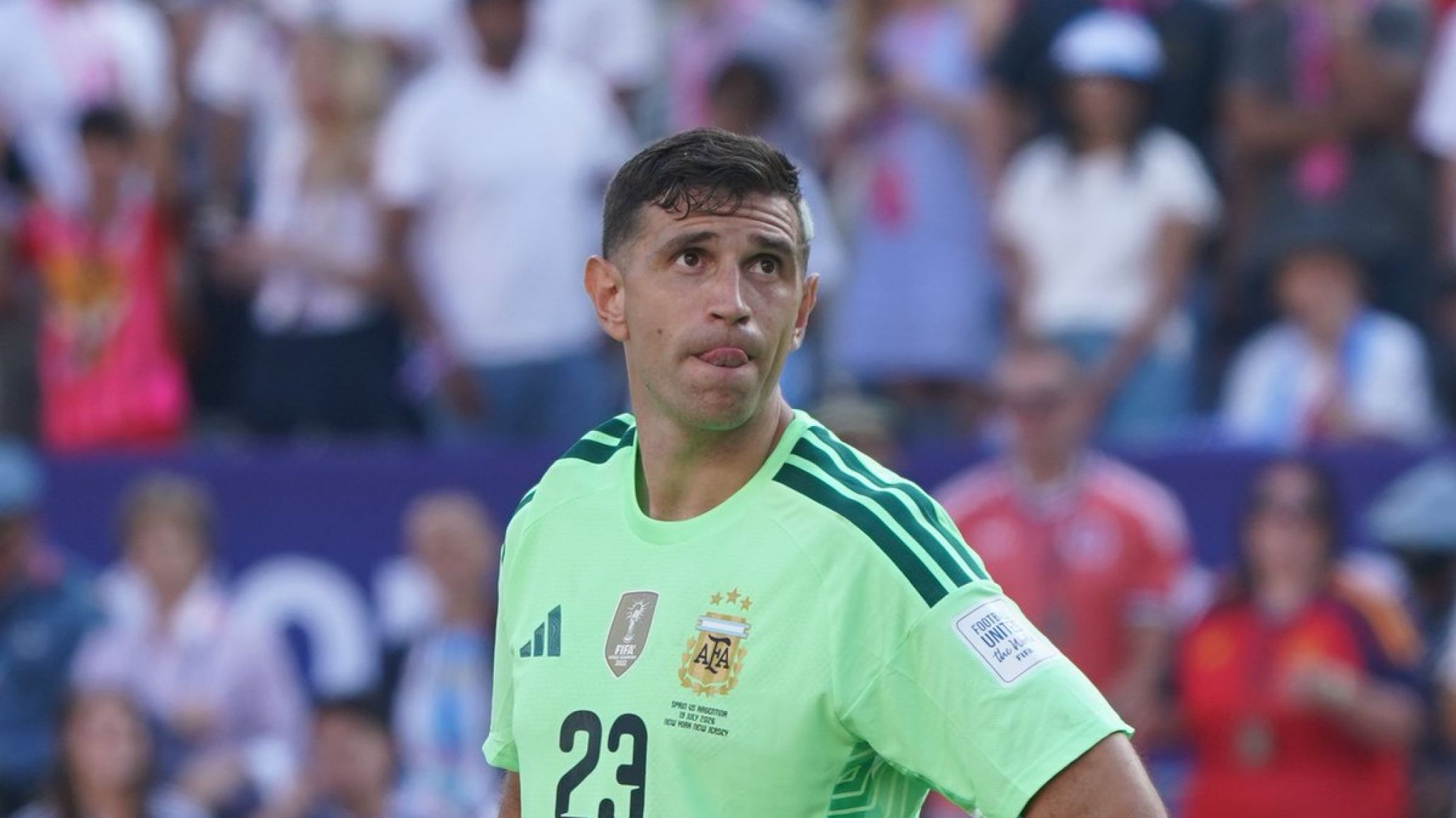 Dibu Martínez dejó en duda su futuro en la Selección tras la derrota en la final