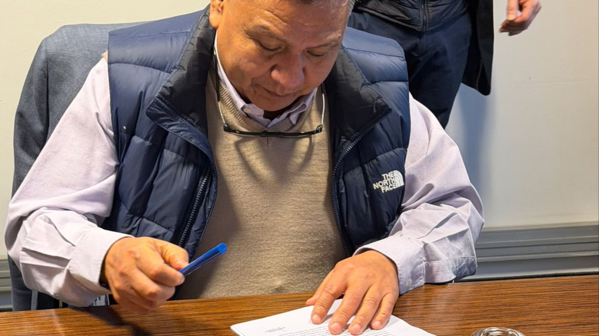 Petroleros de Chubut cerraron paritarias para todo el año: aumentos escalonados, suma fija y cláusula de revisión