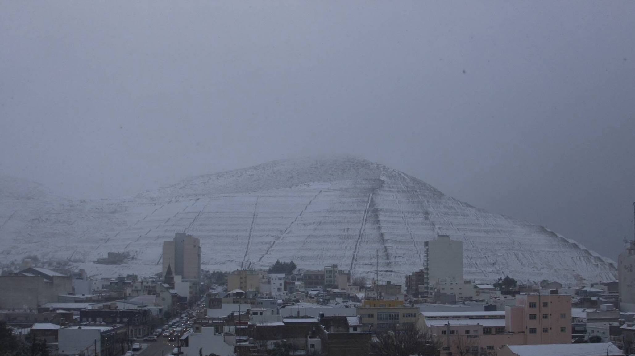 Después del frío, podría llegar la nieve: pronostican nevadas para la madrugada del jueves
