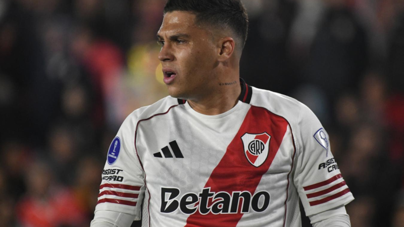 Juanfer no volvió y estalló otro conflicto en River: "No soy prioridad para Coudet"