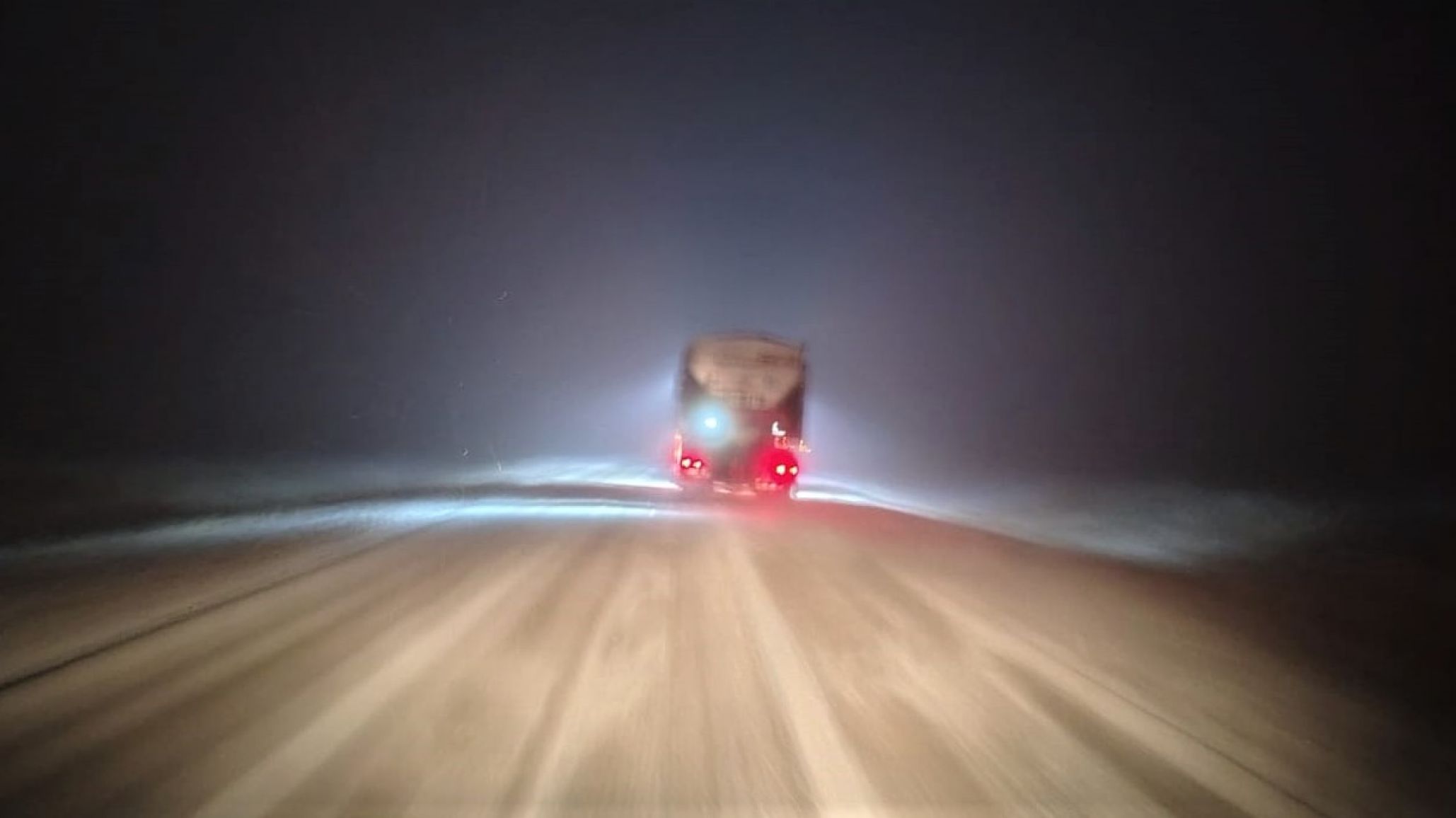 Nevadas complican el tránsito entre Garayalde y Comodoro: Vialidad Nacional pidió circular con extrema precaución
