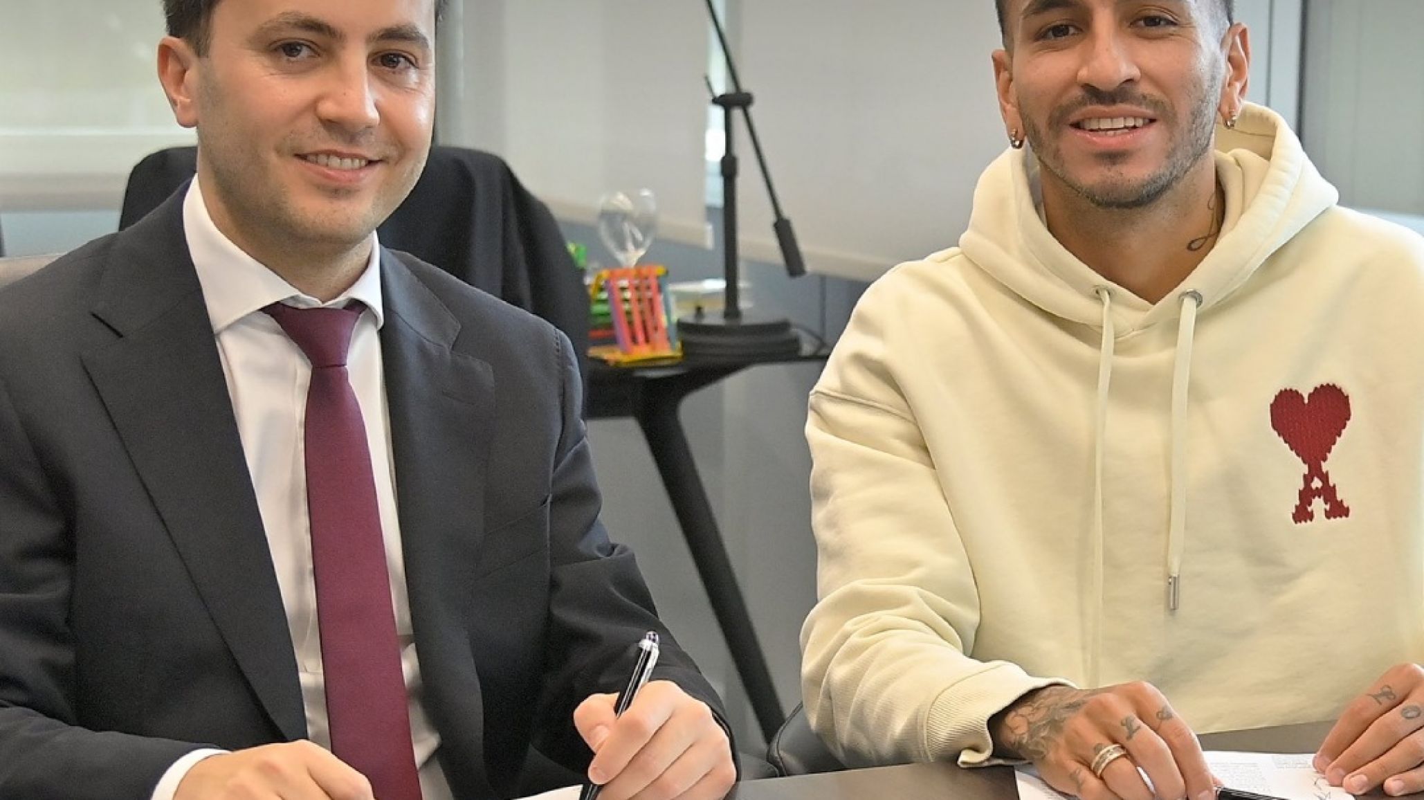 Ángel Correa estampó la firma y es nuevo jugador de River