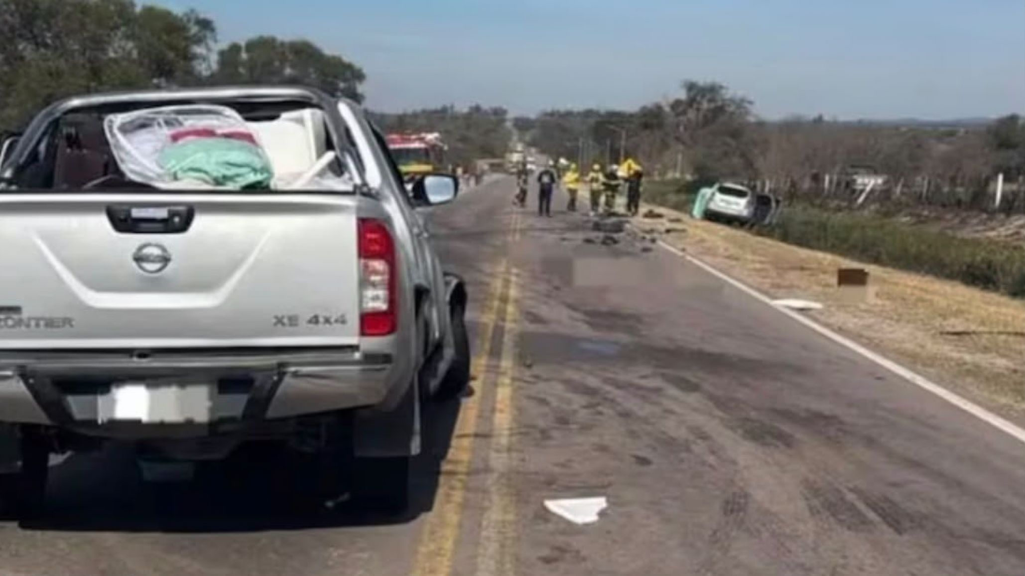 Dos muertos y cuatro heridos tras un choque frontal entre un auto y una camioneta en Córdoba