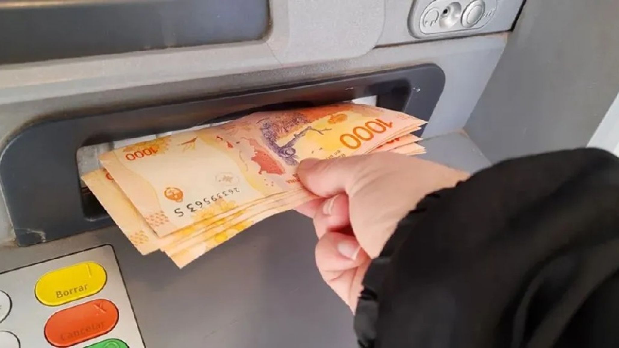 Chubut confirmó la fecha de pago de sueldos de julio para pasivos y activos