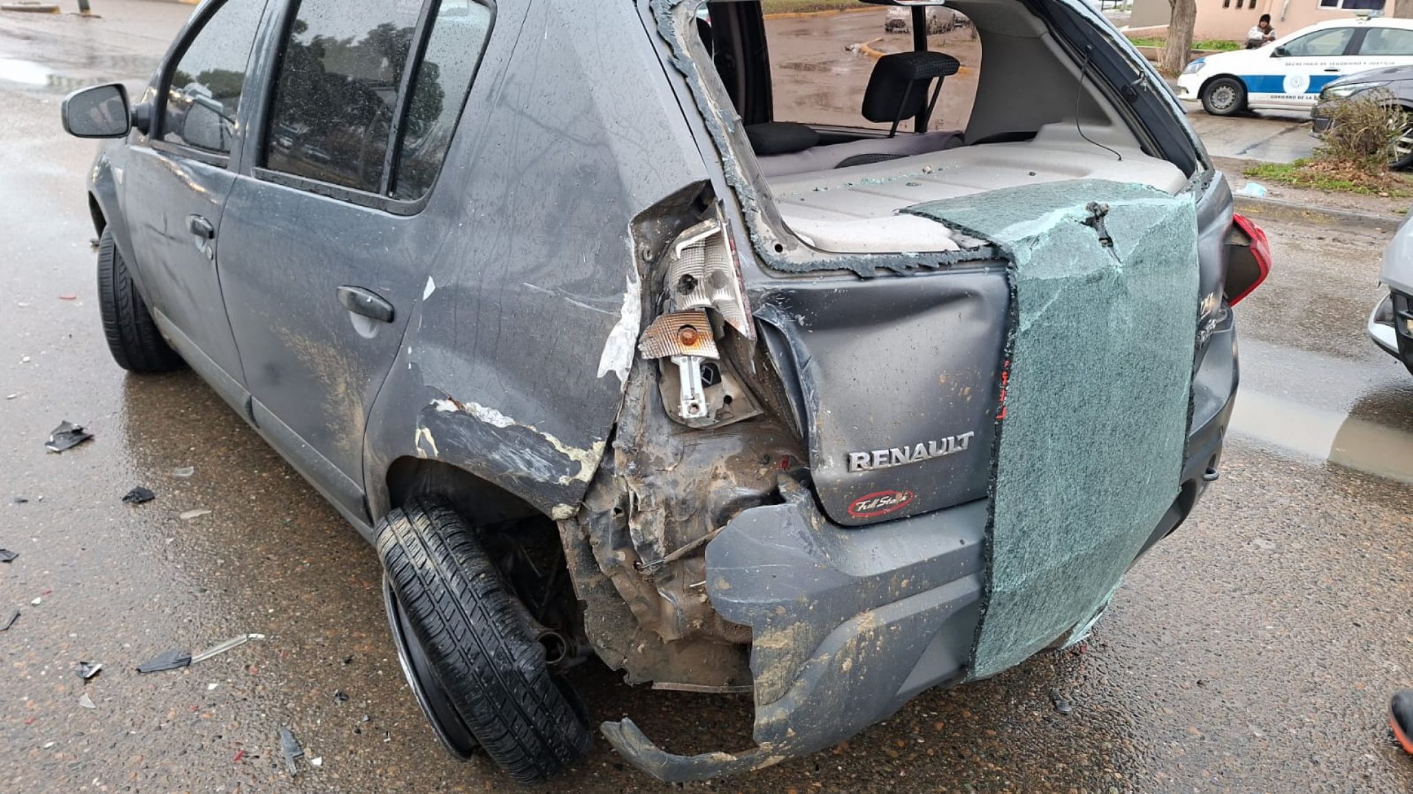 Comodoro: se confió con el semáforo y provocó un choque sobre Av.Yrigoyen
