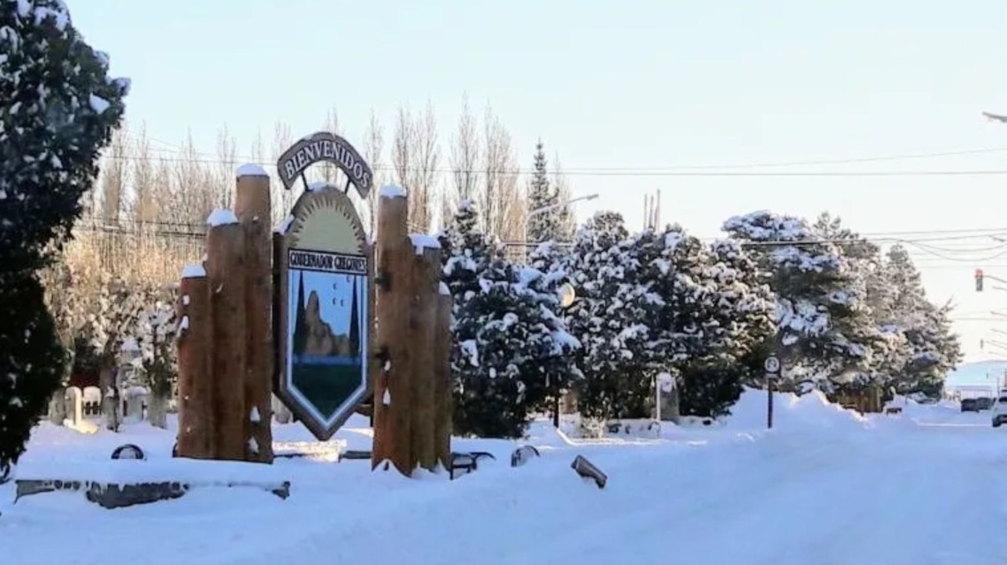 Drama en una escuela de Santa Cruz: chicos caminaron a oscuras con 14 grados bajo cero tras quedar varados en la ruta