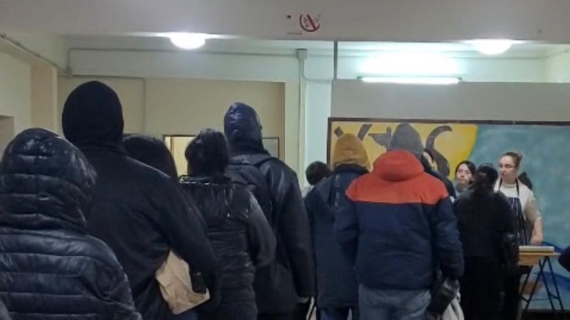"Un plato, un encuentro": jóvenes de la Parroquia Nuestra Señora de Luján ya entregan viandas y piden ayuda para continuar