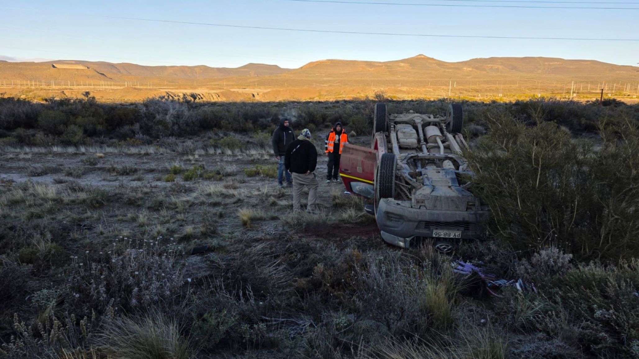 Vuelco en Ruta 39 por calzada con hielo: un conductor perdió el control y terminó fuera de la cinta asfáltica