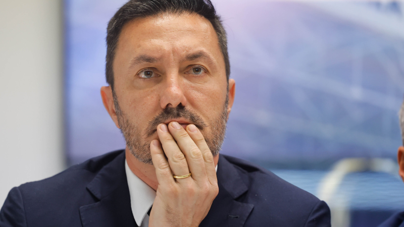 Intentaron robarle la camioneta a Luis Petri y detuvieron a cinco sospechosos