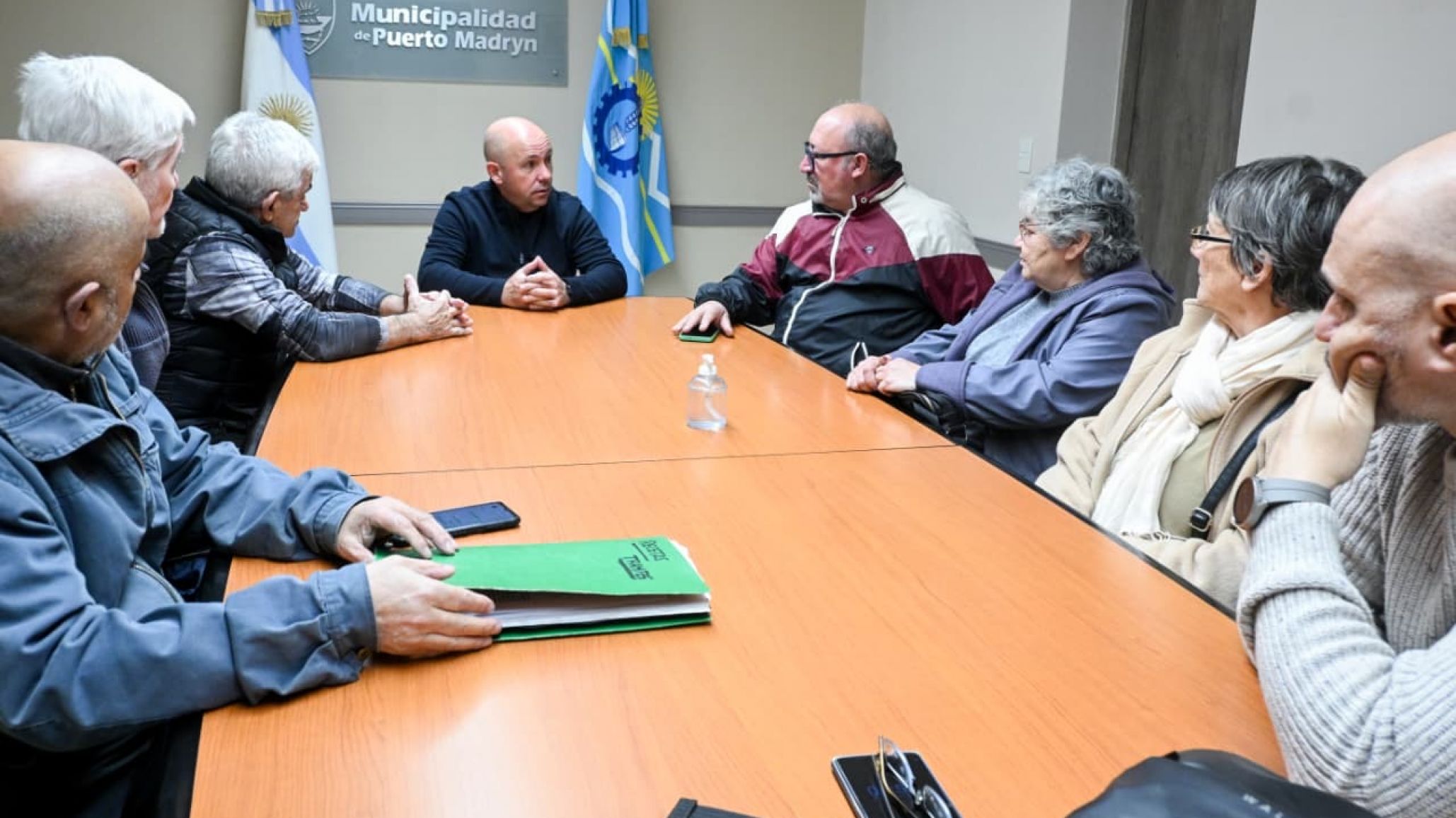 Gustavo Sastre anunció medidas para acompañar a las personas mayores ante las fallas en la atención de PAMI