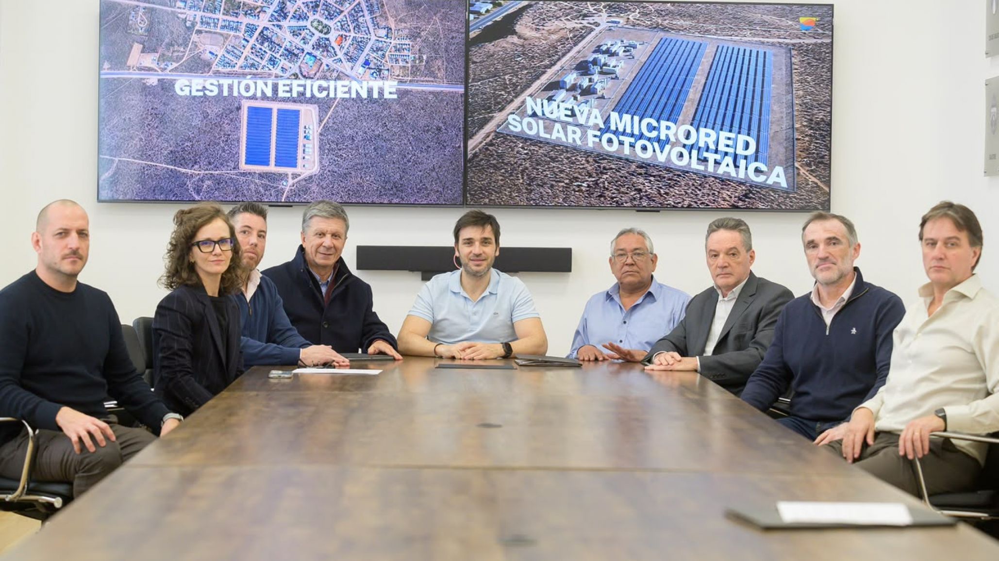 Chubut fortalece su matriz energética: Torres firmó el inicio de obra del Parque Fotovoltaico de Paso de Indios