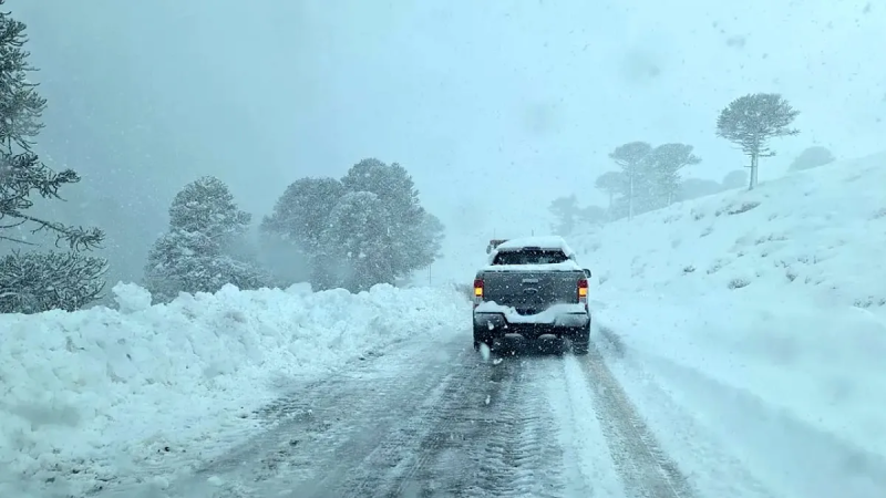Alerta naranja por nevadas para la cordillera: pronostican hasta 50 centímetros de nieve