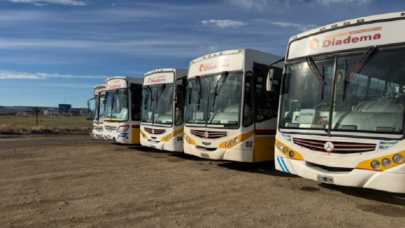 269 trabajadores de Patagonia siguen sin cobrar y Diadema inició una retención de servicios