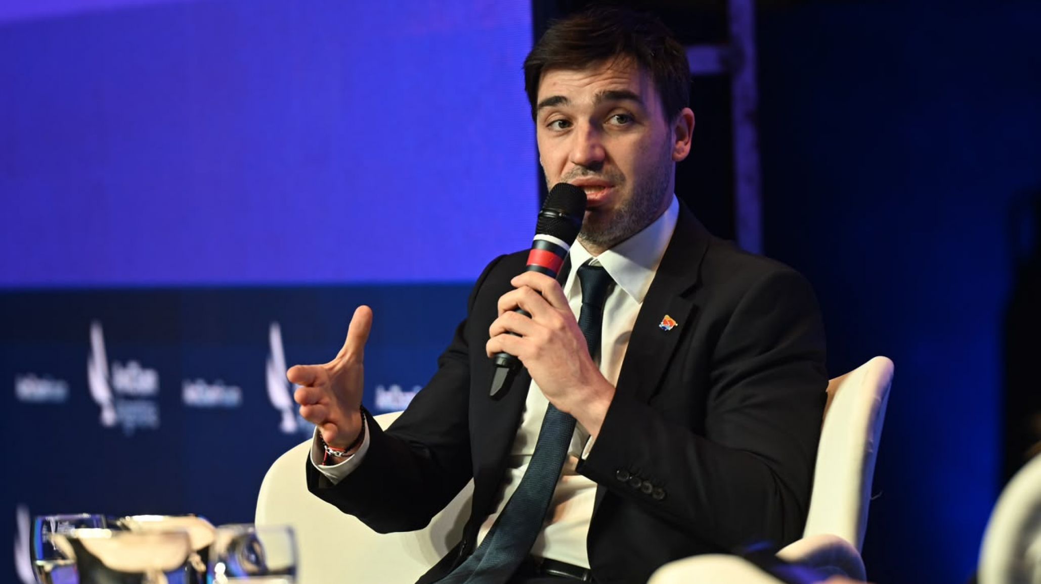 Torres destacó el potencial energético de Chubut y llamó a construir una agenda federal de desarrollo